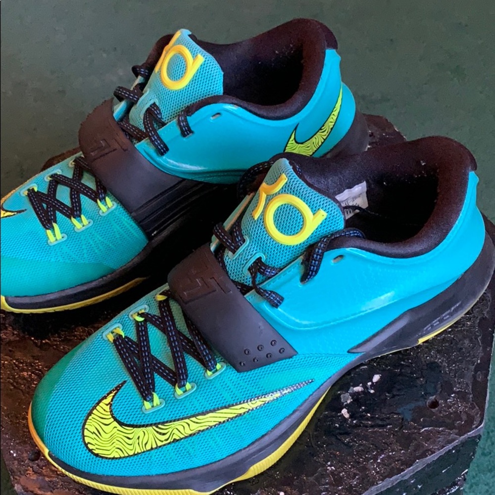 Nike KD’s - Picture 2 of 8